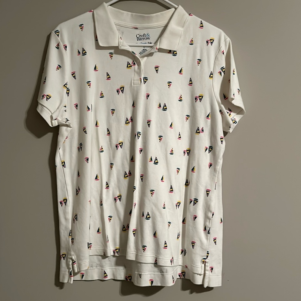 Croft & Barrow White Polo with Sailboats ⛵️ - Size Large
